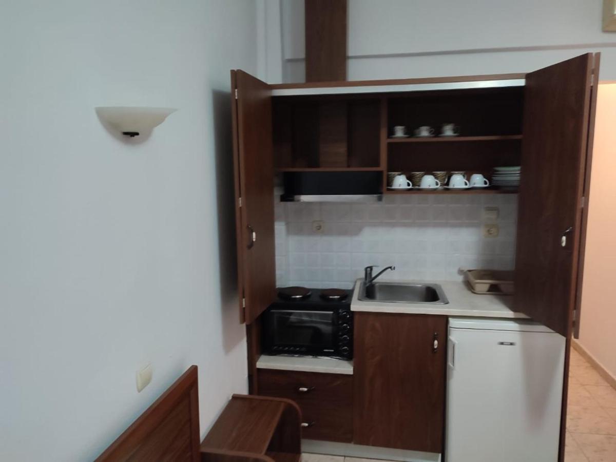 Ξενώνας Φωτεινη Ouranoupoli Exterior photo